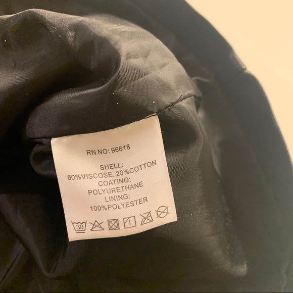 Faux leather skirt - Picture 5 of 6